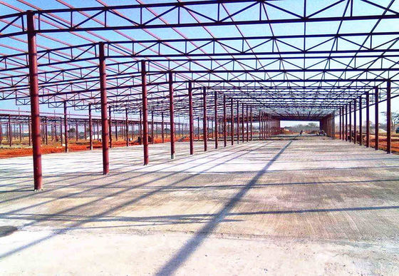Склад стальной пространственной структуры мастерской стальной структуры крыши ферменной конструкции полуфабрикат