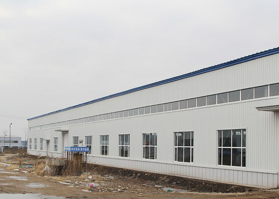 Здания Q235B промышленные стальные полиняли полуфабрикат мастерскую стальной структуры
