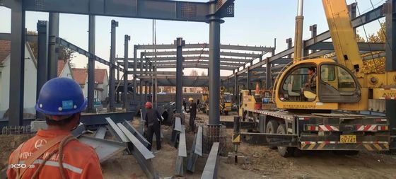 Недорогогого Prefab Готовый Prefabricated Steel Structure Изолированный Крейн Металлическая Конструкция Сэндвич панель Стенная мастерская