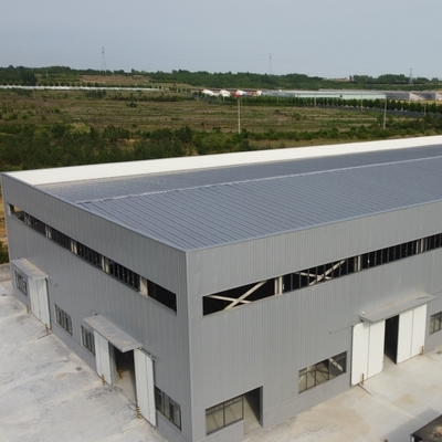Сборное стальное здание мастерской Q235B Q355B ASTM A36, срок службы 50 лет